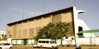 EM MAPUTO:: FMF e CFM planeiam requalificar o campo Ferroviário da Baixa